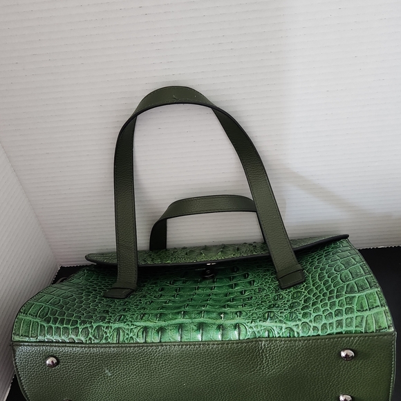 Green Crocodile Embossed Satchel with Glossy Finish - Picture 2 of 4